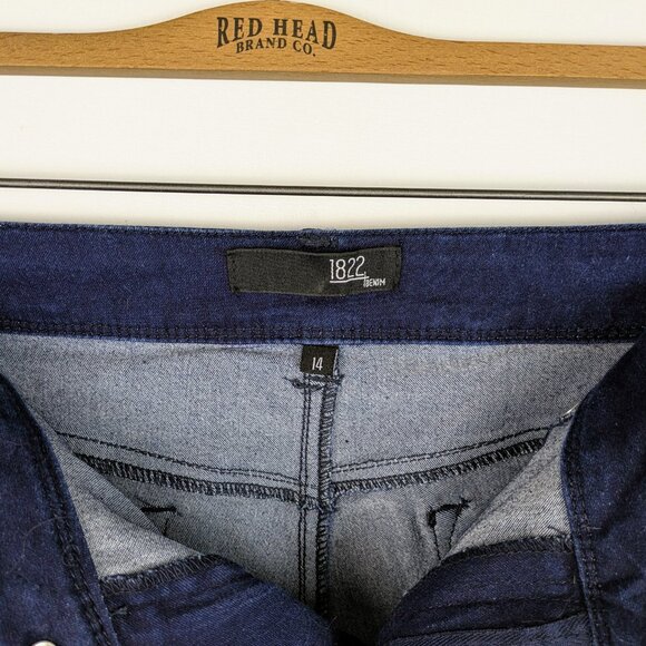 1822 Denim Dark Wash Cropped Skinny Jeans – Size 14, Super Stretch, Cute Stitchi - Picture 6 of 7